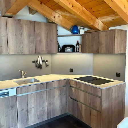 Casa Spel Mir דירה